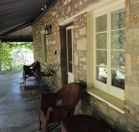 Hillside Cottage - Food Delivery Shop