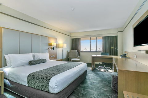 Stamford Plaza Adelaide - Food Delivery Shop 30
