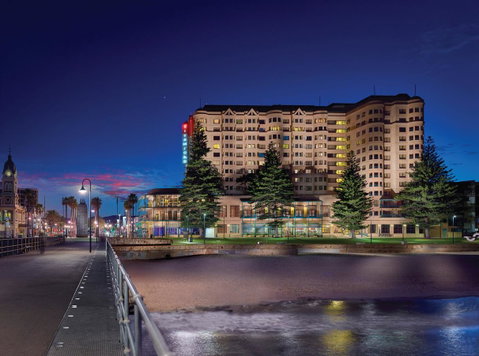 Stamford Grand Adelaide - Food Delivery Shop 7