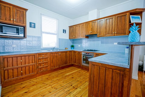 Breakaway Moonta Bay - Food Delivery Shop 6