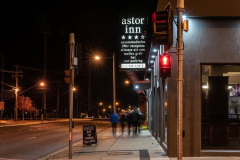 Astor Inn - Food Delivery Shop 20
