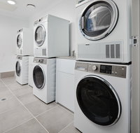 Charlestown Executive Apartments - Food Delivery Shop