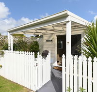 Wintergarden Beach Cabin - Food Delivery Shop