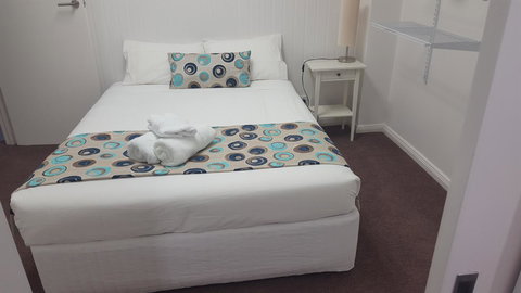 Aart Apartments - Pet Food Australia 13