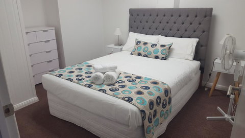 Aart Apartments - Pet Food Australia 15