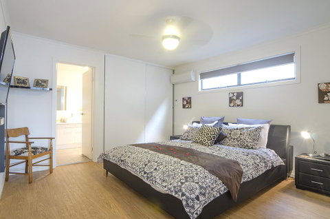 Seagrass Villas Normanville - Food Delivery Shop 2