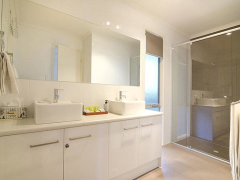 Seagrass Villas Normanville - Food Delivery Shop 12