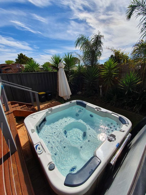 Seagrass Villas Normanville - Food Delivery Shop 1