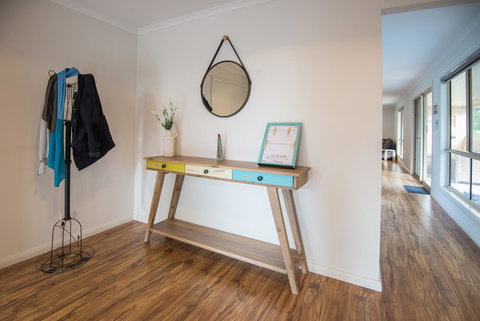 32 West B&B - Food Delivery Shop 15