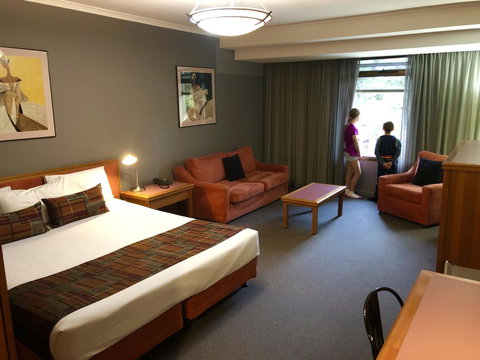 The O'Connell Inn - Food Delivery Shop 2