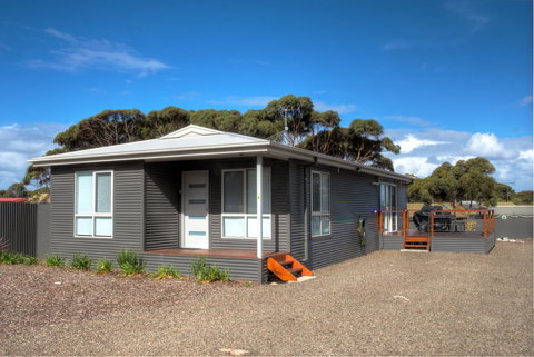 Home On Torrens - Food Delivery Shop 22
