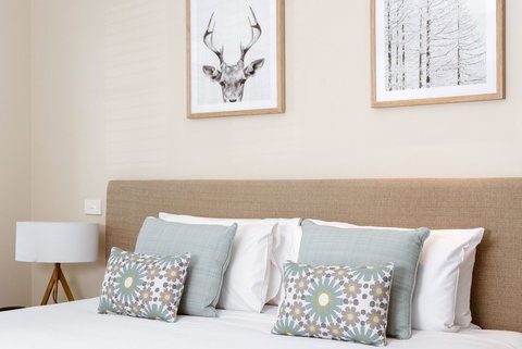 The Studios By Manna, Ascend Hotel Collection - Food Delivery Shop 10