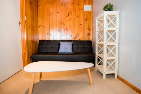 Seppelts View Cabins - Food Delivery Shop 4