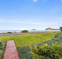 Franklin Beachfront Apartments - Food Delivery Shop