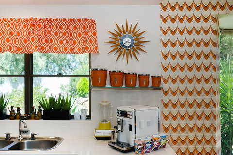 Barossa Retro BnB - Food Delivery Shop 29