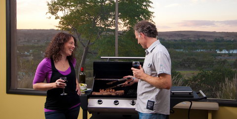 Riverview Rise Retreats - Food Delivery Shop 17