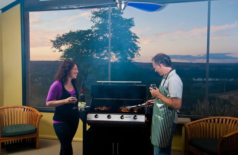 Riverview Rise Retreats - Food Delivery Shop 32