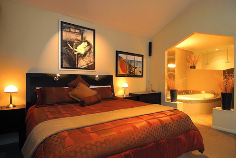 Riverview Rise Retreats - Food Delivery Shop 2