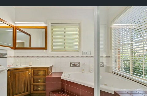 Angaston House - Food Delivery Shop 20