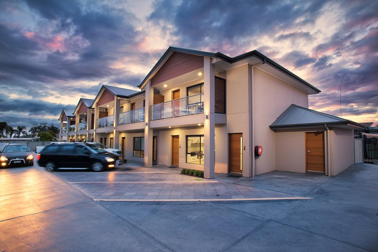 Chaffey SA Food Delivery Shop