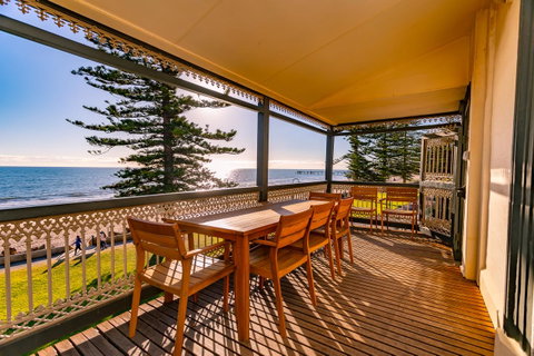Seawall Apartments - Food Delivery Shop 1