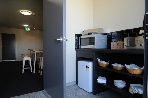 Mansfield Park Hotel - Food Delivery Shop 9