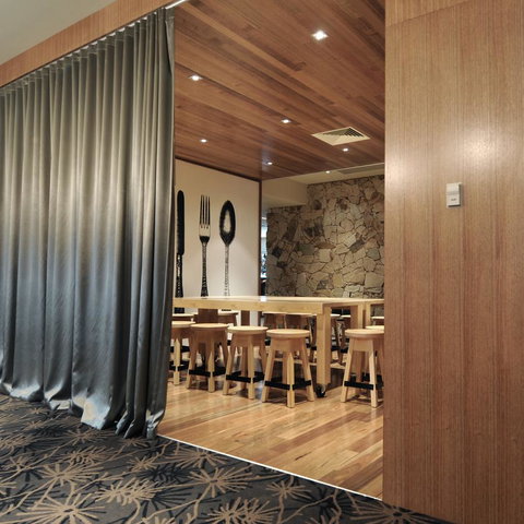Mansfield Park Hotel - Food Delivery Shop 4