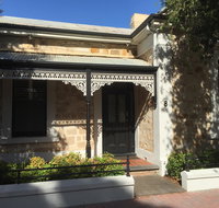 8 Osborne - Food Delivery Shop