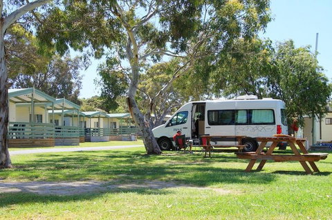 Beachside Holiday Park - Food Delivery Shop 2