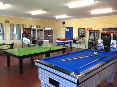 Beachside Holiday Park - Food Delivery Shop 24