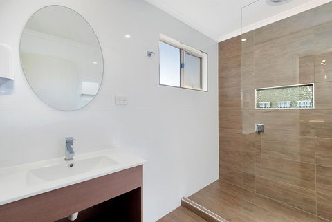 Moonta Bay Holiday Park - Pet Food Australia 14