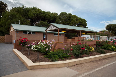 Moonta Bay Holiday Park - Pet Food Australia 26