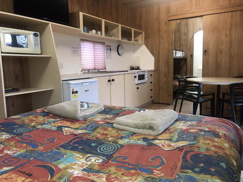 Moonta Bay Holiday Park - Pet Food Australia 3