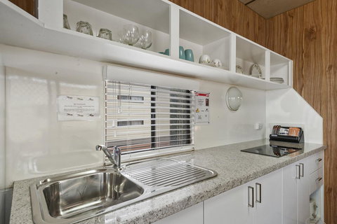 Moonta Bay Holiday Park - Pet Food Australia 9