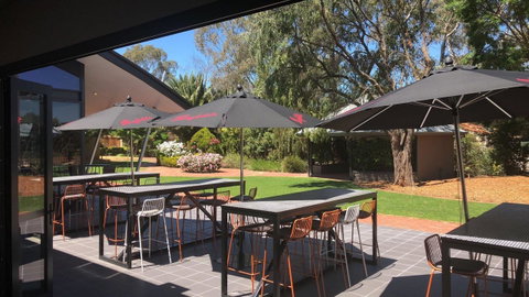 Barossa Weintal Hotel - Food Delivery Shop 28