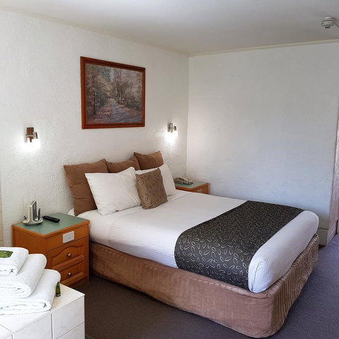Barossa Weintal Hotel - Food Delivery Shop 13
