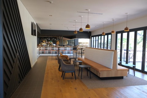 Barossa Weintal Hotel - Food Delivery Shop 34