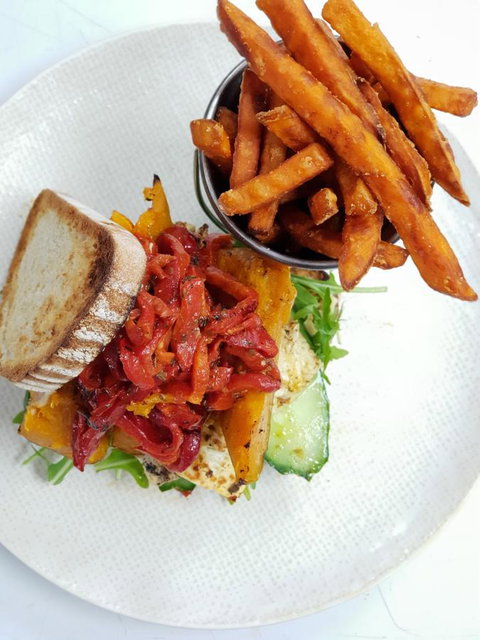 The Avenue Inn - Food Delivery Shop 7