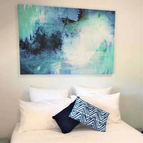 The Avenue Inn - Food Delivery Shop 16