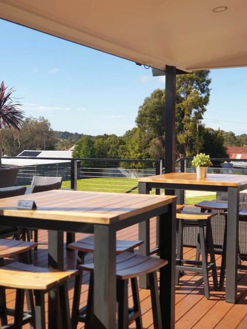 The Avenue Inn - Food Delivery Shop 1