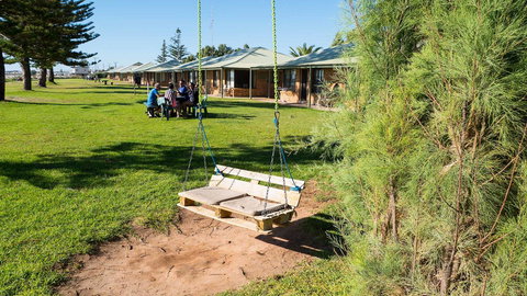Wallaroo Holiday Park - Food Delivery Shop 2