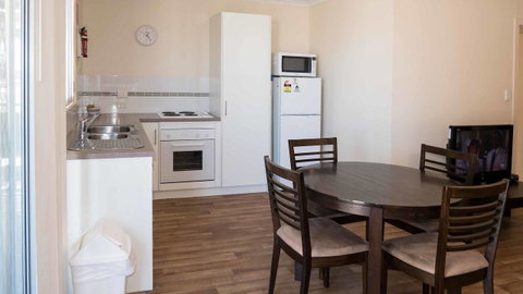 Wallaroo Holiday Park - Food Delivery Shop 17
