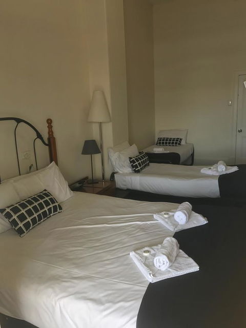 Grosvenor Hotel - Food Delivery Shop 4