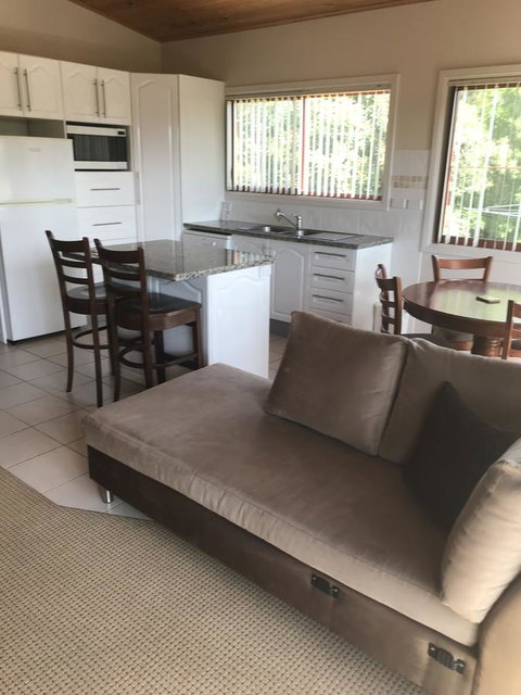Avon View Stays Accommodation. - Food Delivery Shop 3