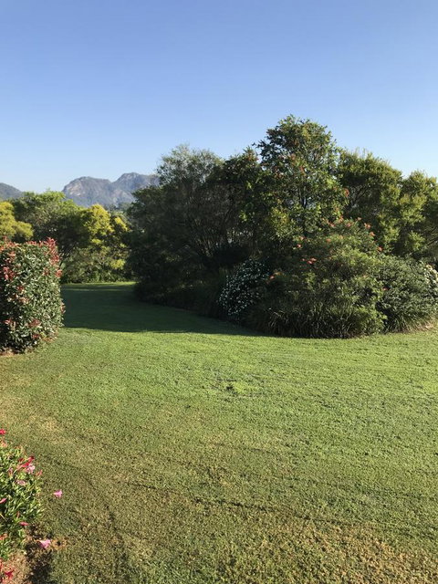 Avon View Stays Accommodation. - Food Delivery Shop 13