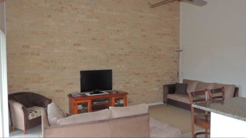 Avon View Stays Accommodation. - Food Delivery Shop 21