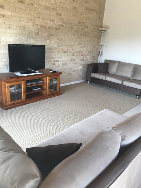 Avon View Stays Accommodation. - Food Delivery Shop 2
