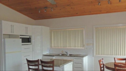 Avon View Stays Accommodation. - Food Delivery Shop 20