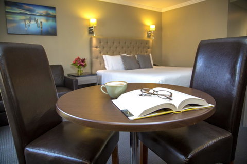 Lincoln Downs Resort Batemans Bay - Food Delivery Shop 19