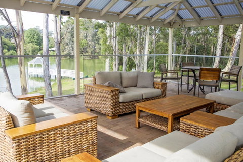 Lincoln Downs Resort Batemans Bay - Food Delivery Shop 39